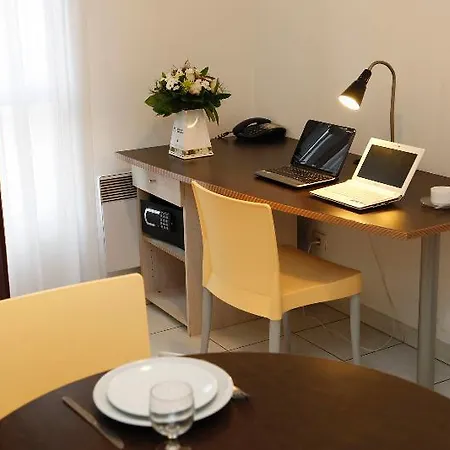 Citea Hotel 2*